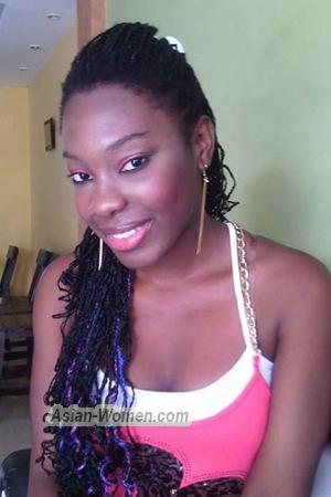156497 - Yidanabey Age: 35 - Colombia