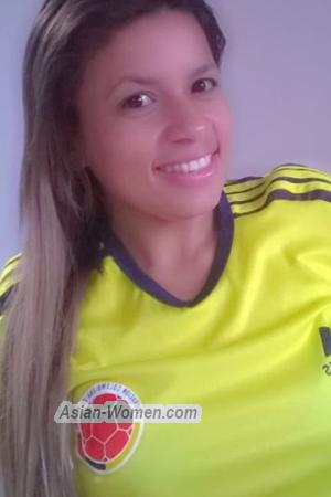 163088 - Dariela Age: 42 - Colombia