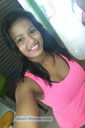 165829 - Adriana Age: 39 - Colombia