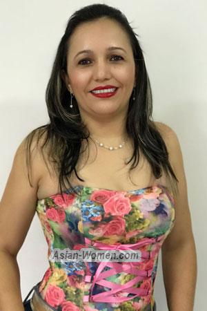 182238 - Yuri Age: 42 - Colombia