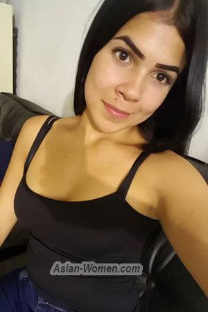 182521 - Gabriela Age: 26 - Venezuela
