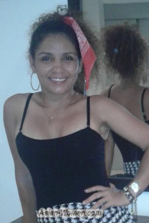184243 - Rosanna Age: 46 - Colombia