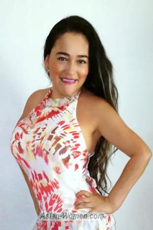 184250 - Paola Age: 45 - Costa Rica