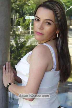 184780 - Lina Age: 48 - Colombia