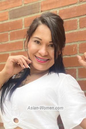198523 - Yaxury Age: 39 - Colombia