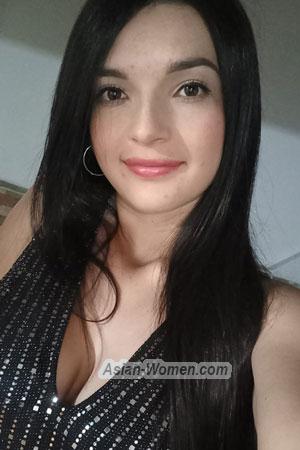 205220 - Valentina Age: 31 - Colombia