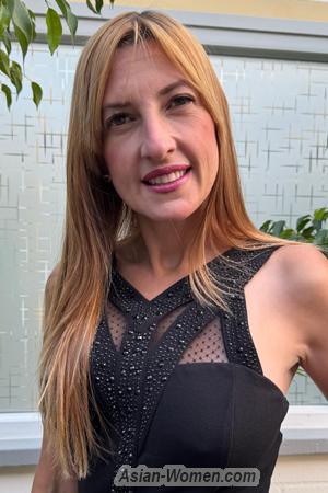 210274 - Mariela Age: 41 - Colombia