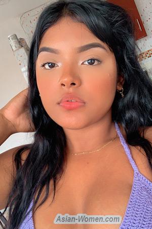 212007 - Maria Camila Age: 23 - Colombia
