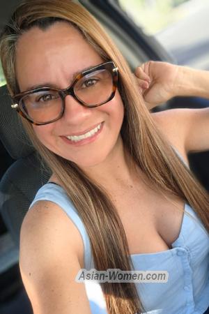 213433 - Karol Age: 46 - Costa Rica