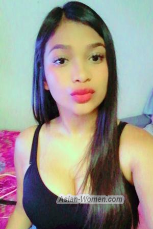 215128 - Paulina Age: 27 - Costa Rica