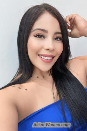 215253 - Daniela Age: 27 - Colombia