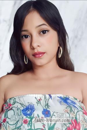 215556 - Laura Age: 34 - Colombia