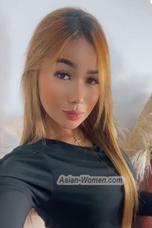 216417 - Yulieth Age: 25 - Colombia