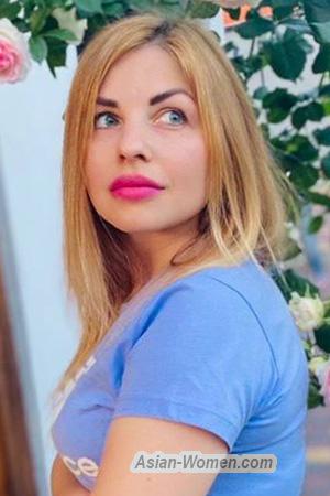 221775 - Alina Age: 33 - Ukraine