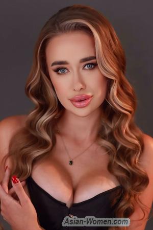 224422 - Valeriia Age: 22 - Ukraine