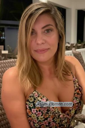 226628 - Liliana Age: 44 - Colombia