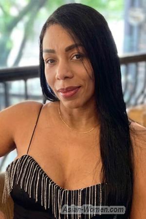 227379 - Julia Age: 41 - Colombia